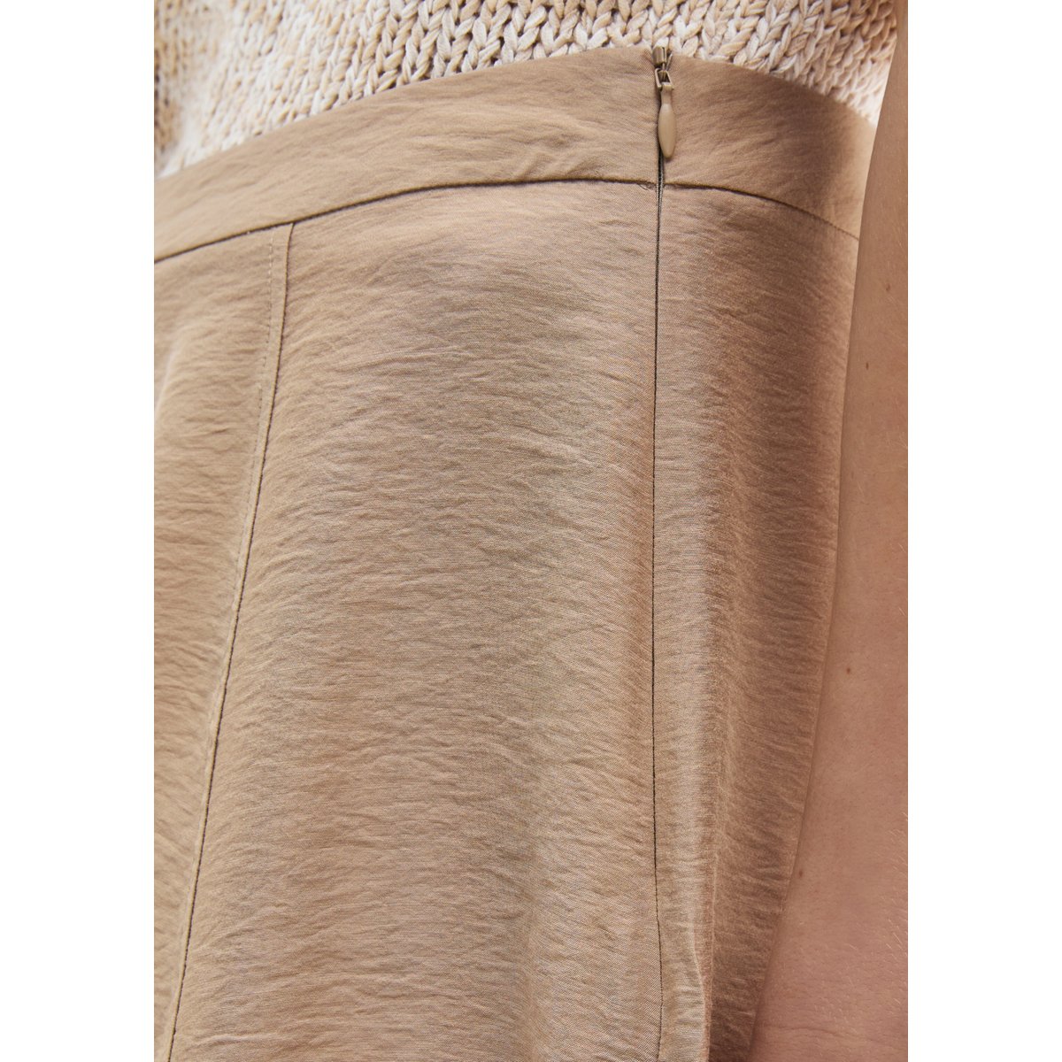 Jupe crinkle régulière en mélange brillant de viscose marron, MARC O'POLO