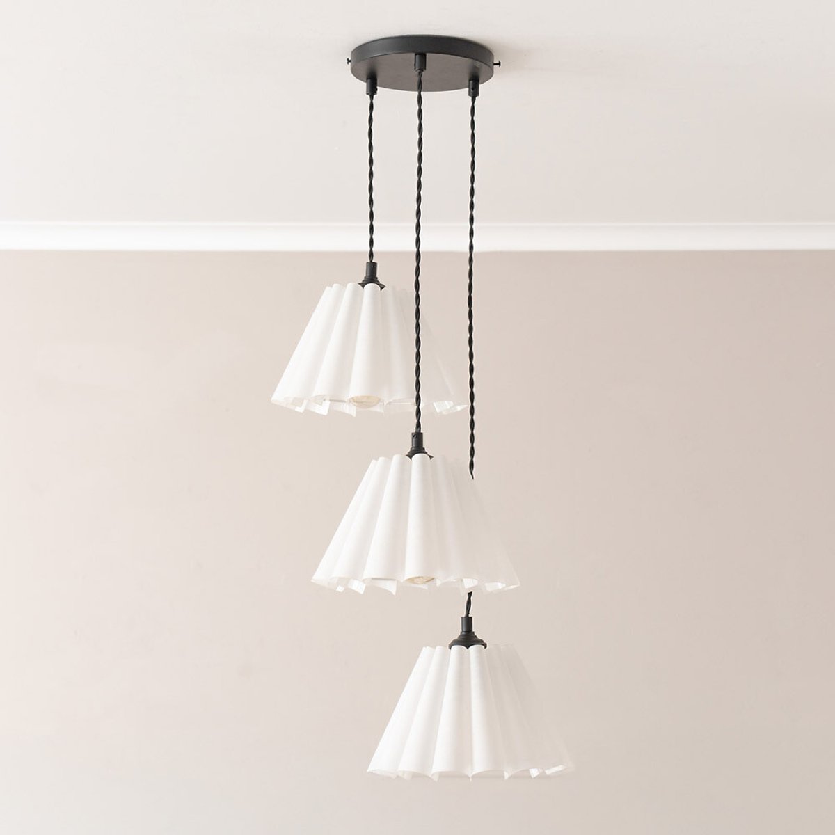 Lottie 3-Light Pleated Shade Cluster Pendant Light black, SO'HOME