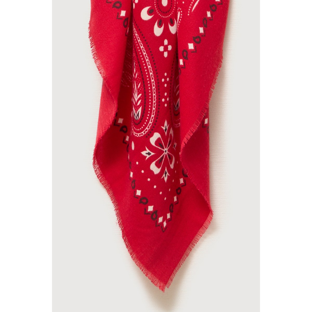 Foulard rouge, BONOBO