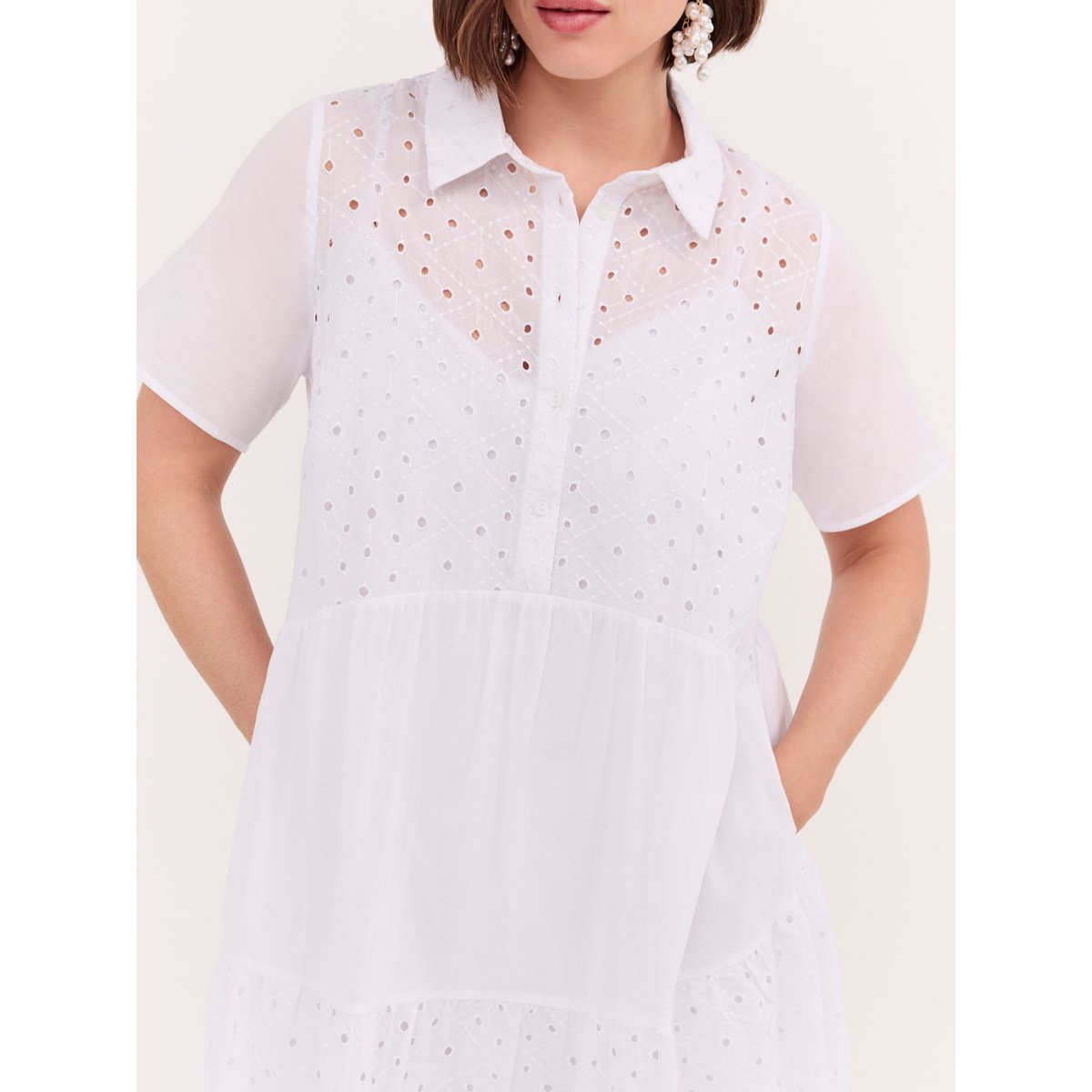 Robe à volants souriante à Sangallo blanc, FIORELLA RUBINO