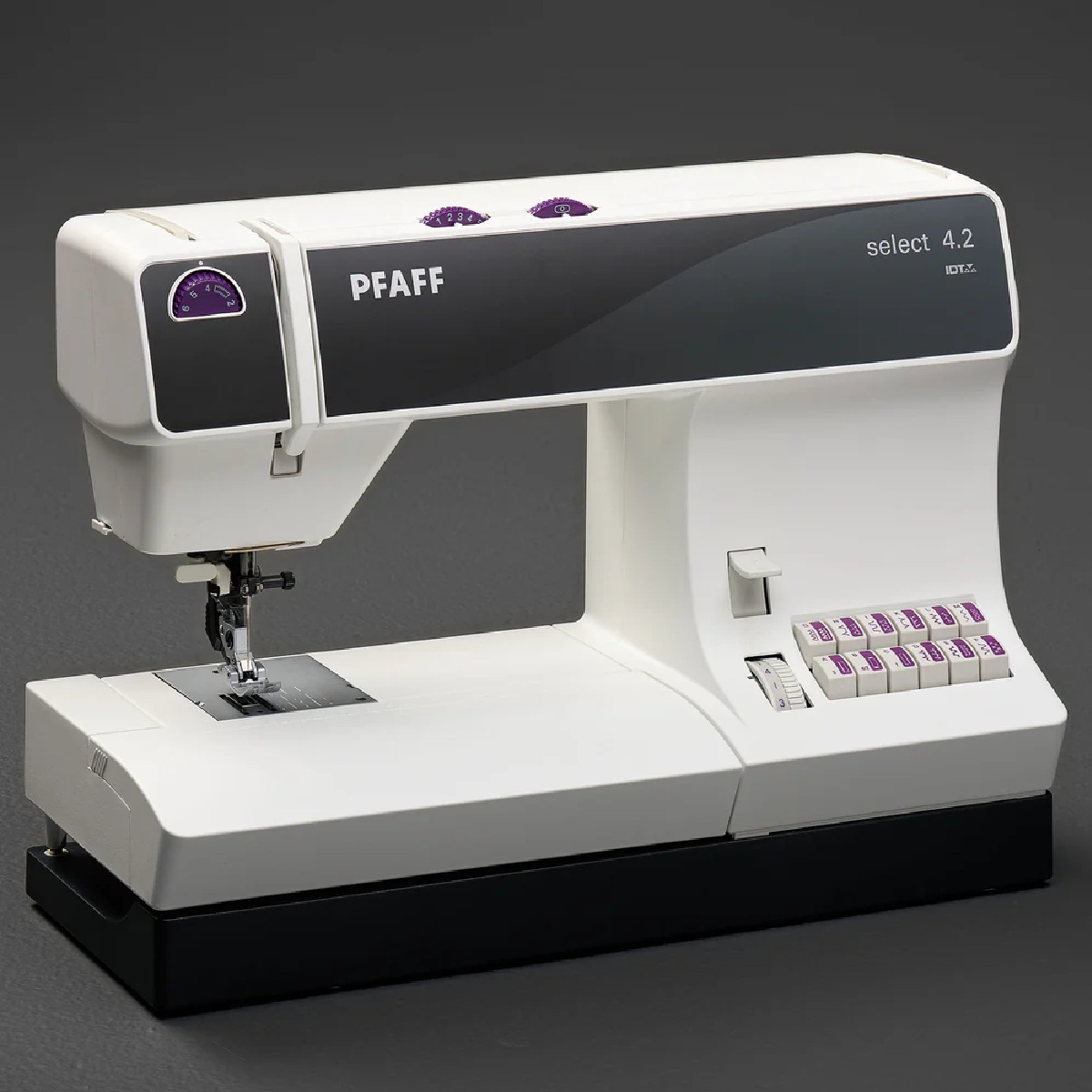Machines à coudre SELE42 blanc, PFAFF