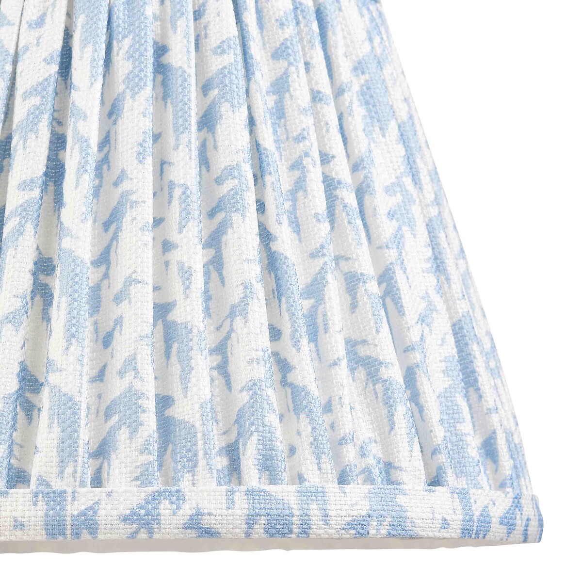 20cm Leaf Patterned Light Shade in Pleated Fabric blue, ÉDITÉ