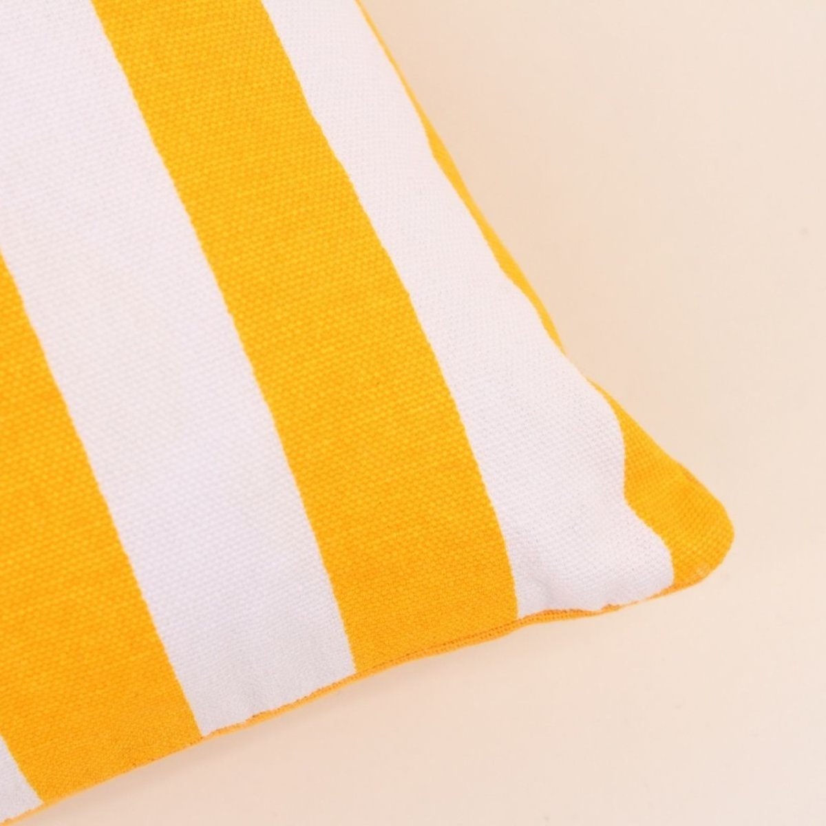 Coussin rayé 40x40cm jaune, ORNAMI