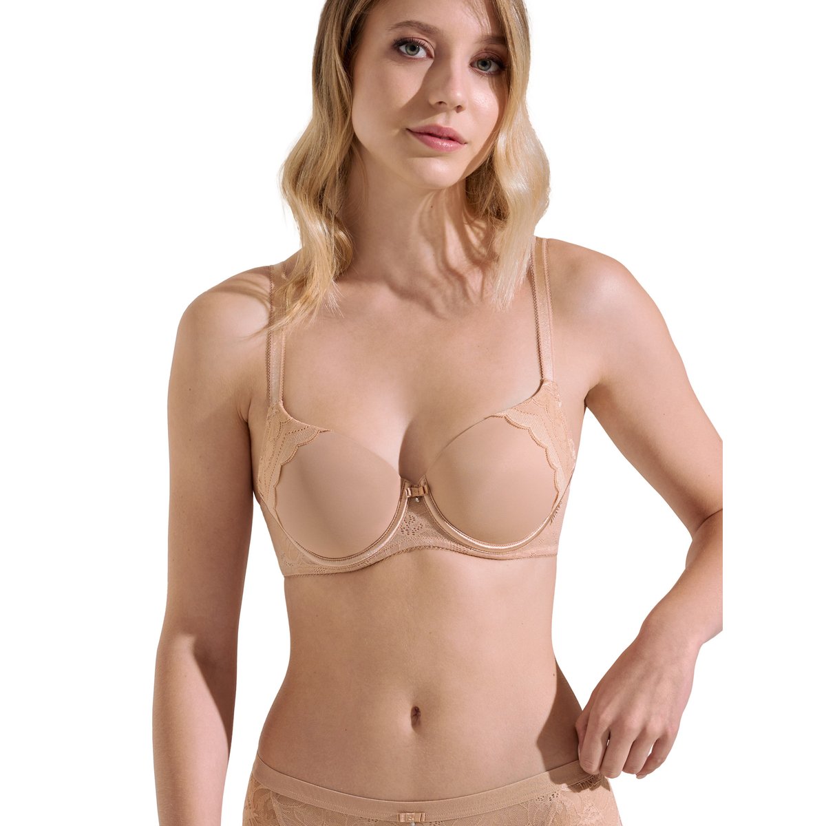 Soutien-gorge préformé EVELYN F à H peau, LISCA