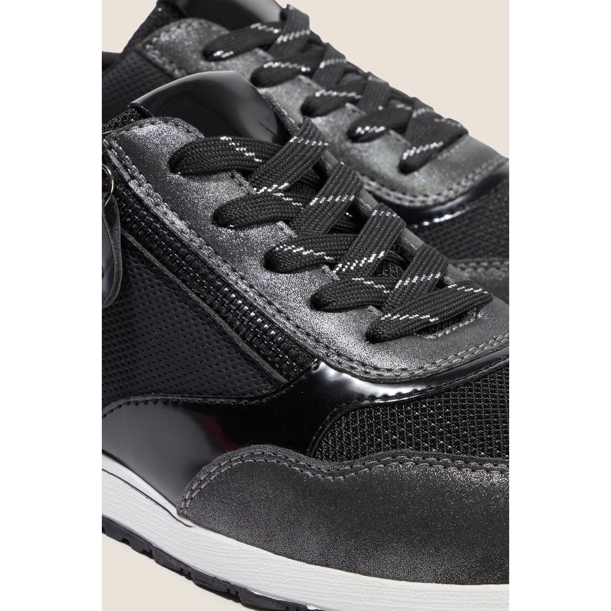 Basket noir, BREAL