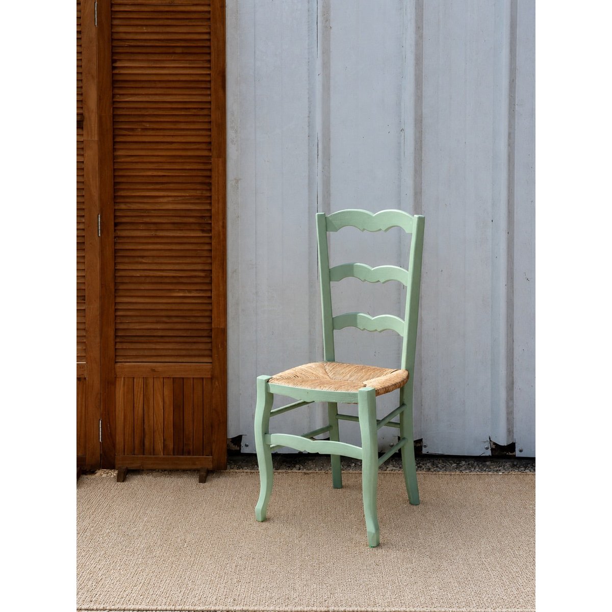 Lot de 4 chaises en bois vertes Claude N°1472 - Bon état vert, DEBONGOUT