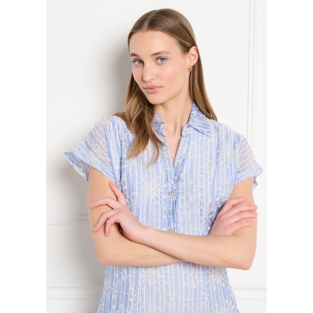 Robe broderie anglaise bleu pastel, LOLALIZA