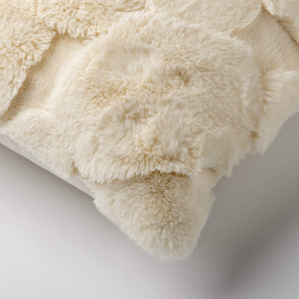 Housse de coussin Pom blanc cassé, DUTCH DECOR