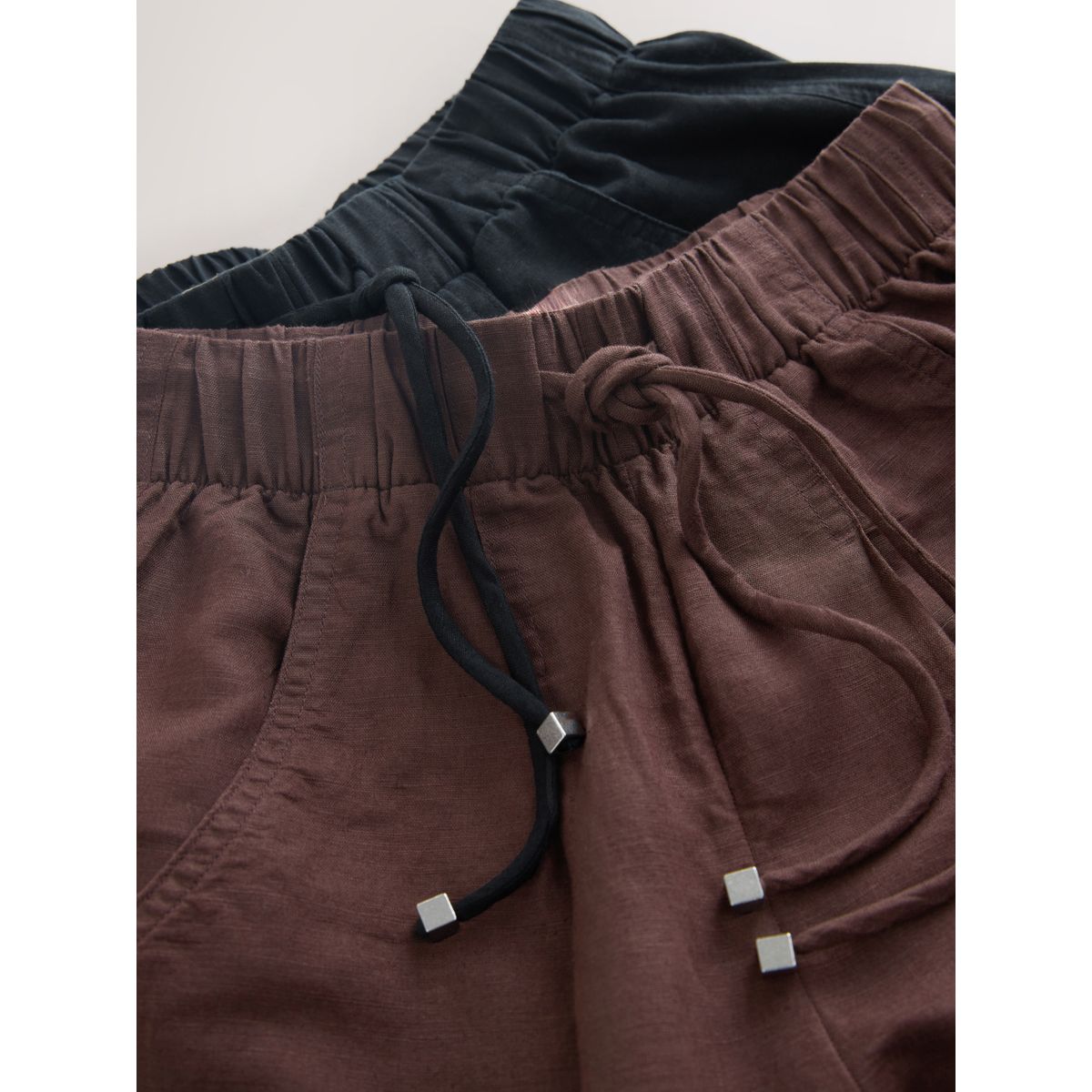 Pantalon large en lin et coton, lot de 2 noir/marron chocolat, NEXT