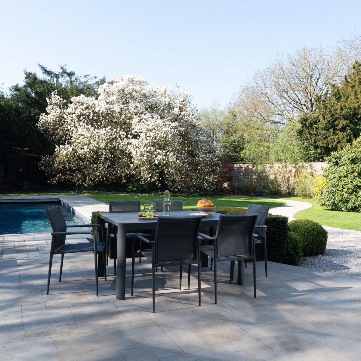 Ensemble Carrée 4/8p alu et 6 fauteuils COMO gris, WILSA GARDEN