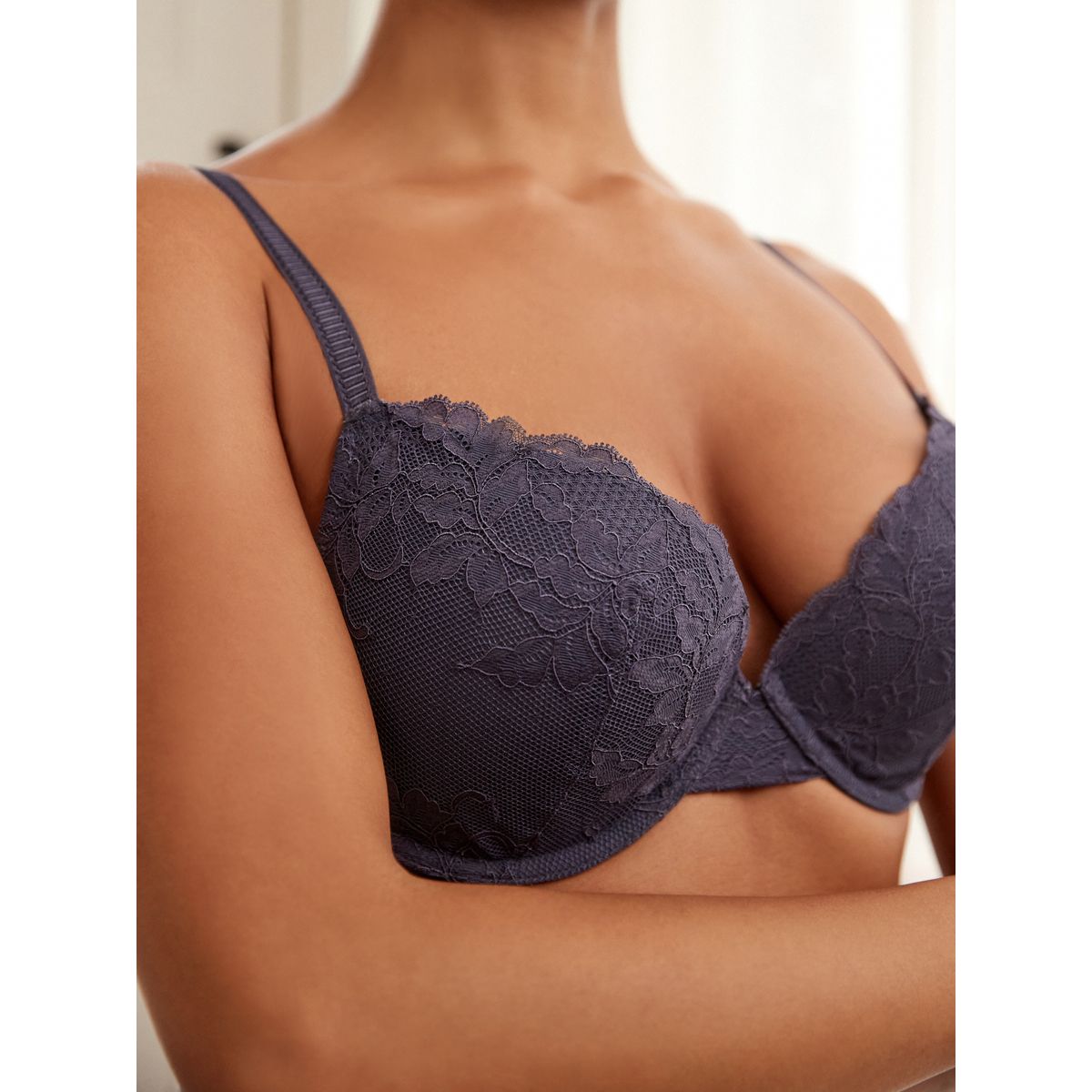 Soutien-gorge push-up dentelle, lot de 2 naturel/bleu marine, NEXT