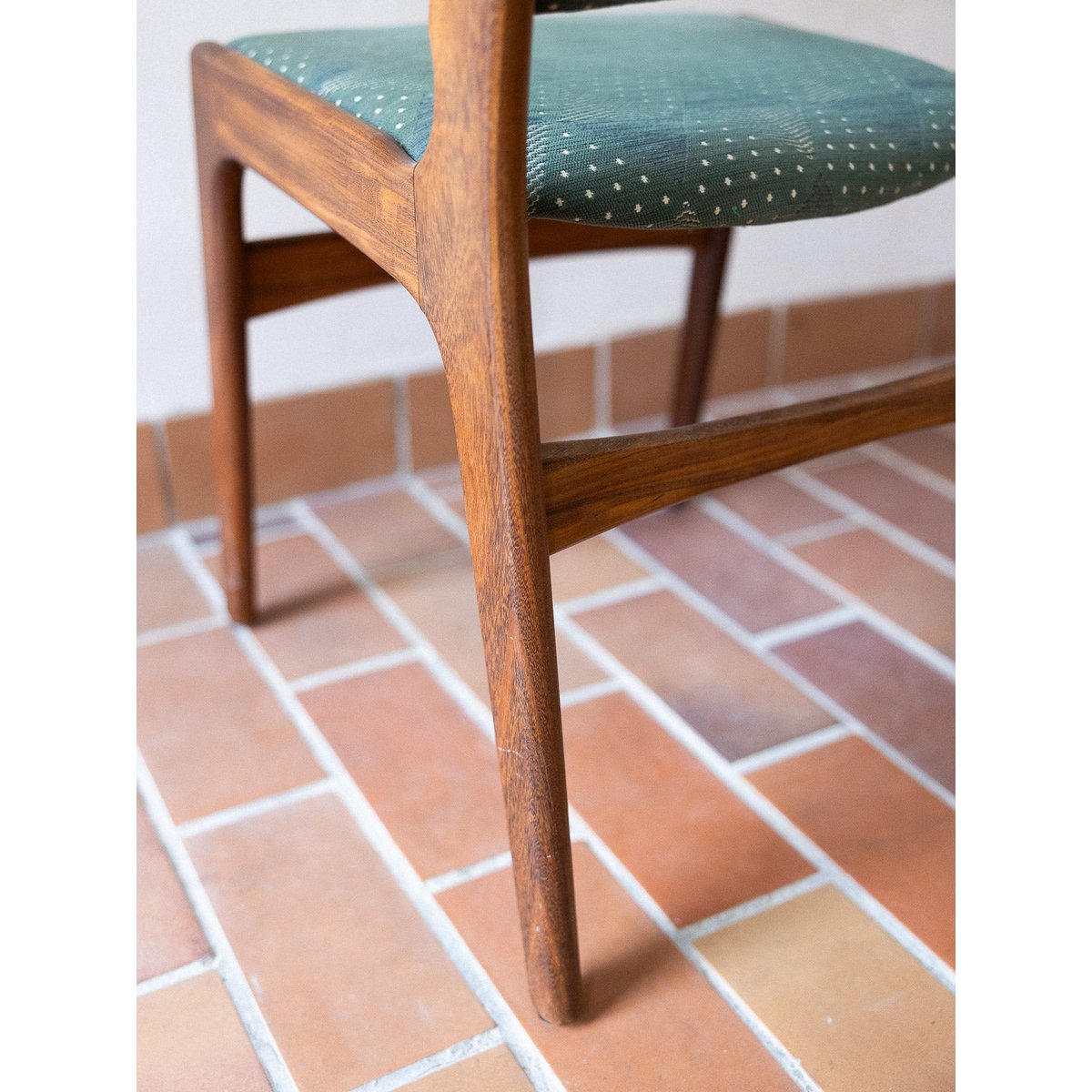 Lot de 4 chaises tendances Alma N°1801 - Bon état vert, DEBONGOUT