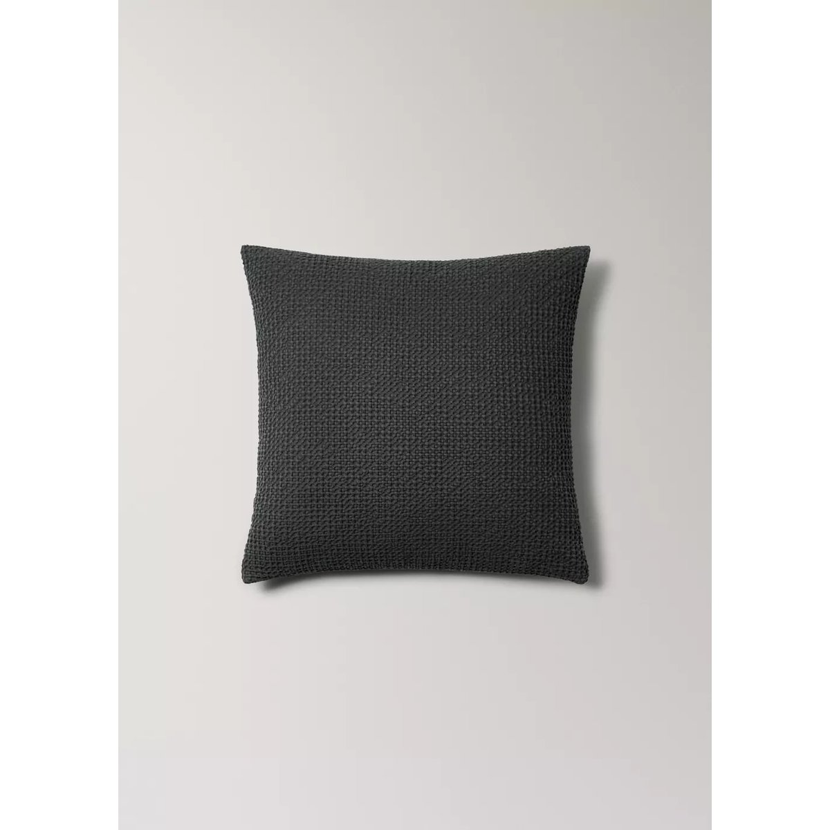 Housse de coussin en coton garment-dyed waffle 50x50 cm gris, MANGO HOME