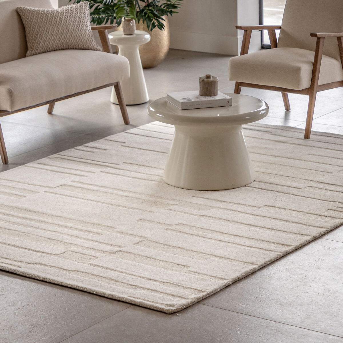 Alford Tufted Tonal Rug white, SO'HOME