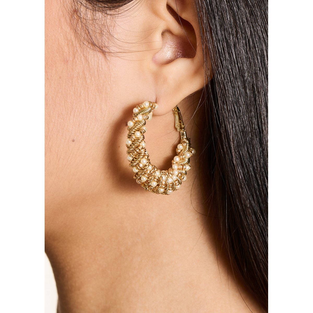 Boucles d'oreilles créoles à perles light gold, LA FEE MARABOUTEE