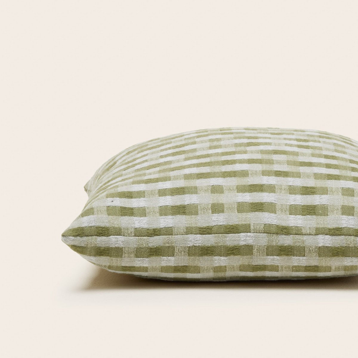 Housse De Coussin en Jacquard bicolore à carreaux CASTIN naturel et olive, MADURA