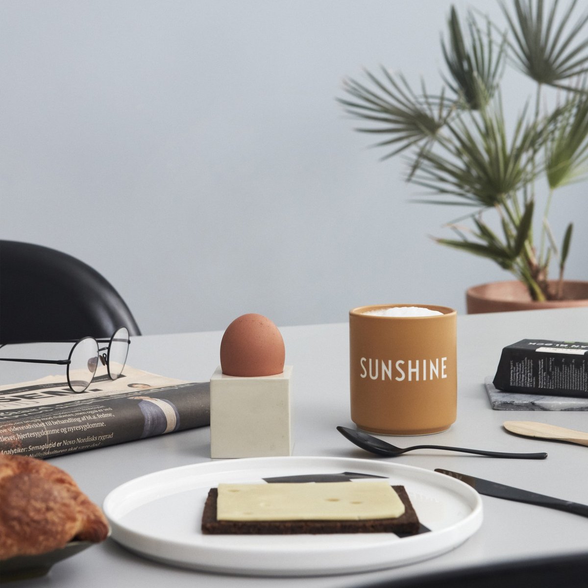 Mug Jaune en Porcelaine Sunshine jaune, DESIGN LETTERS