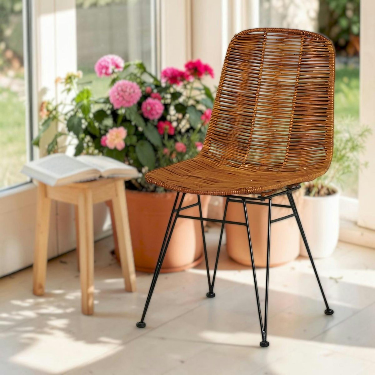 Chaise en rotin naturel pieds métal noir (lot de 2) CANADA bois naturel, PIER IMPORT