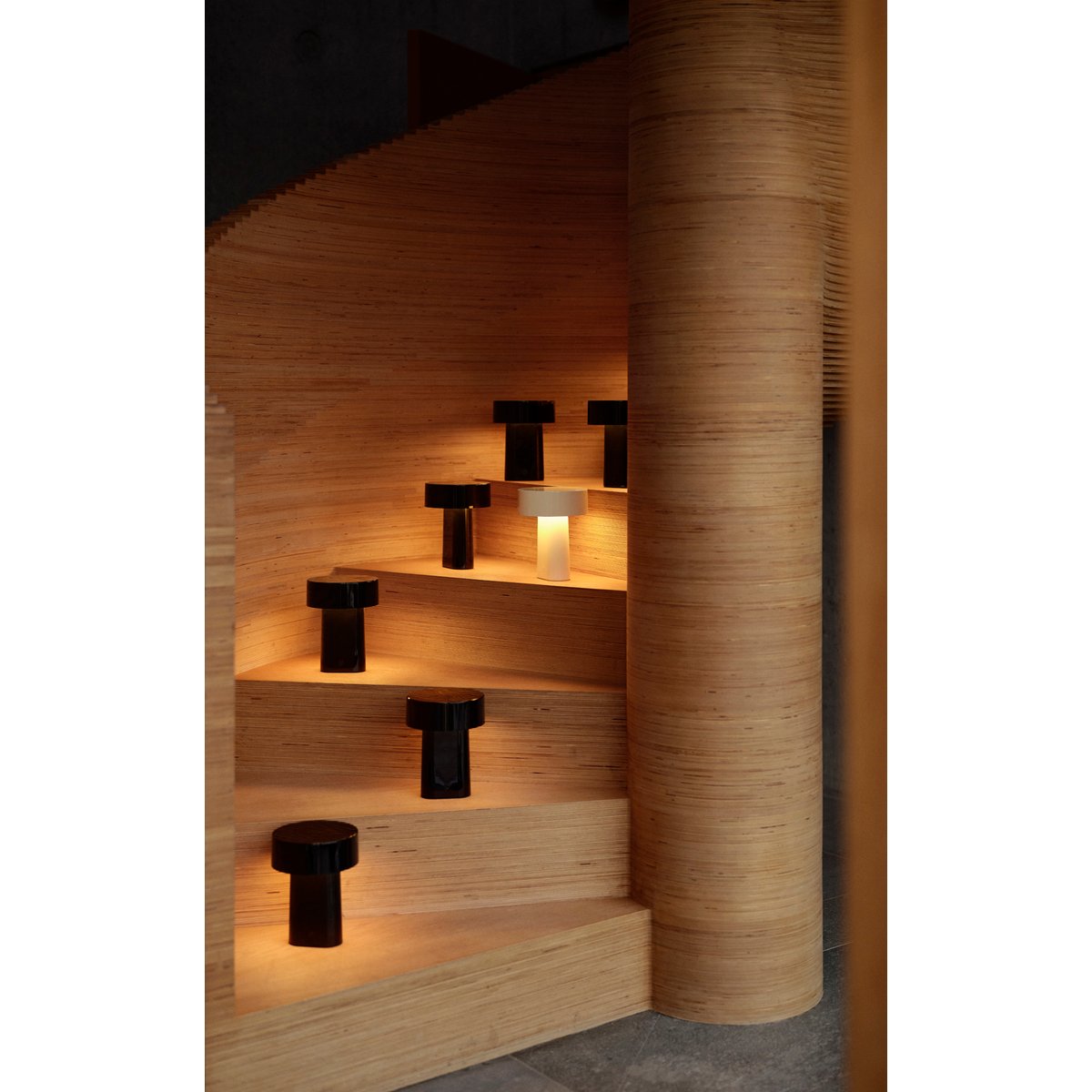 Lampe OBLONG noir, ZONE DENMARK