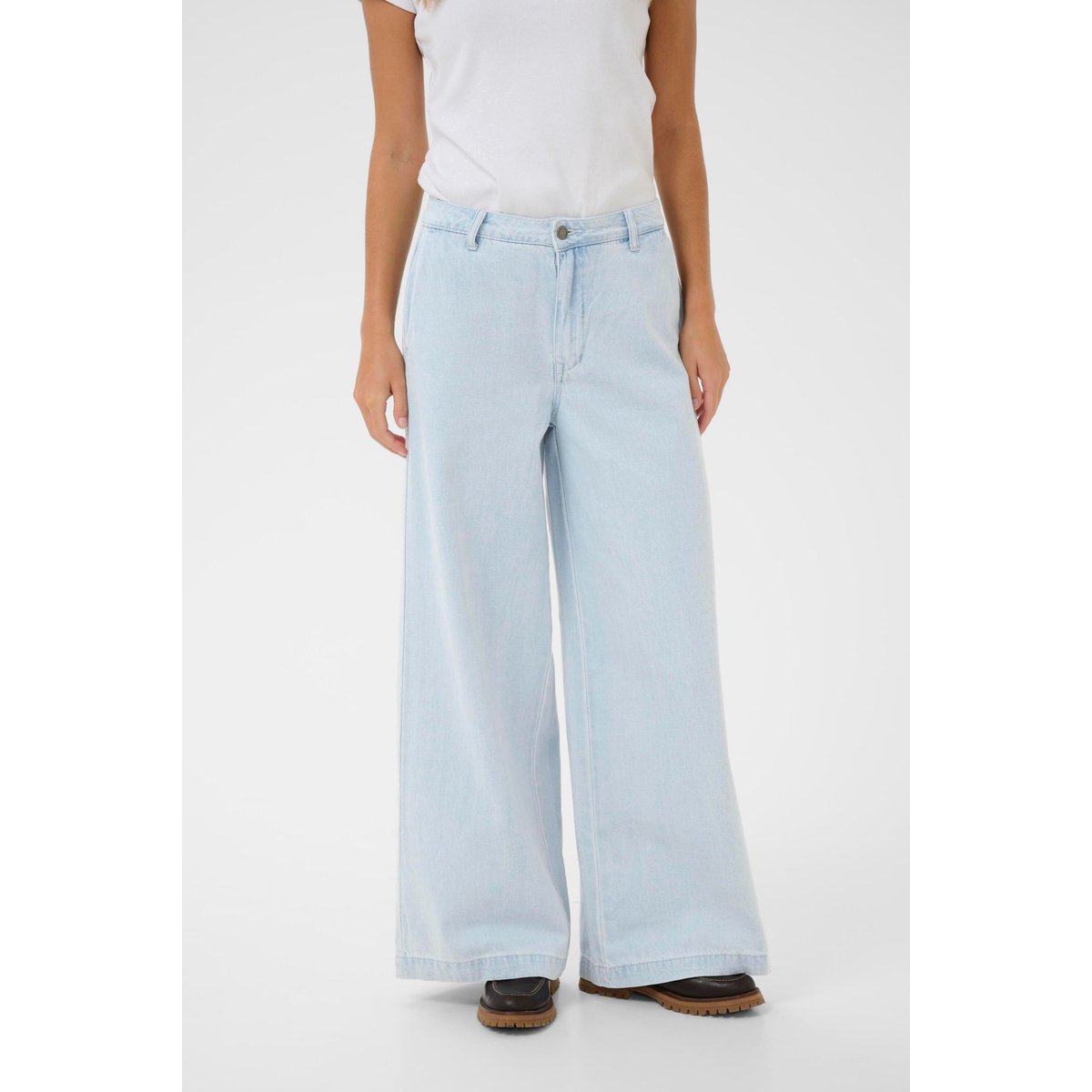Casual pants bleu light blue wash, MY ESSENTIAL