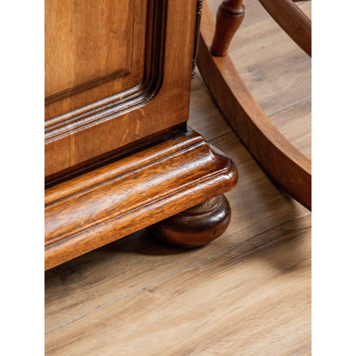 Buffet en bois Gilbert N°229 - Bon état bois, DEBONGOUT
