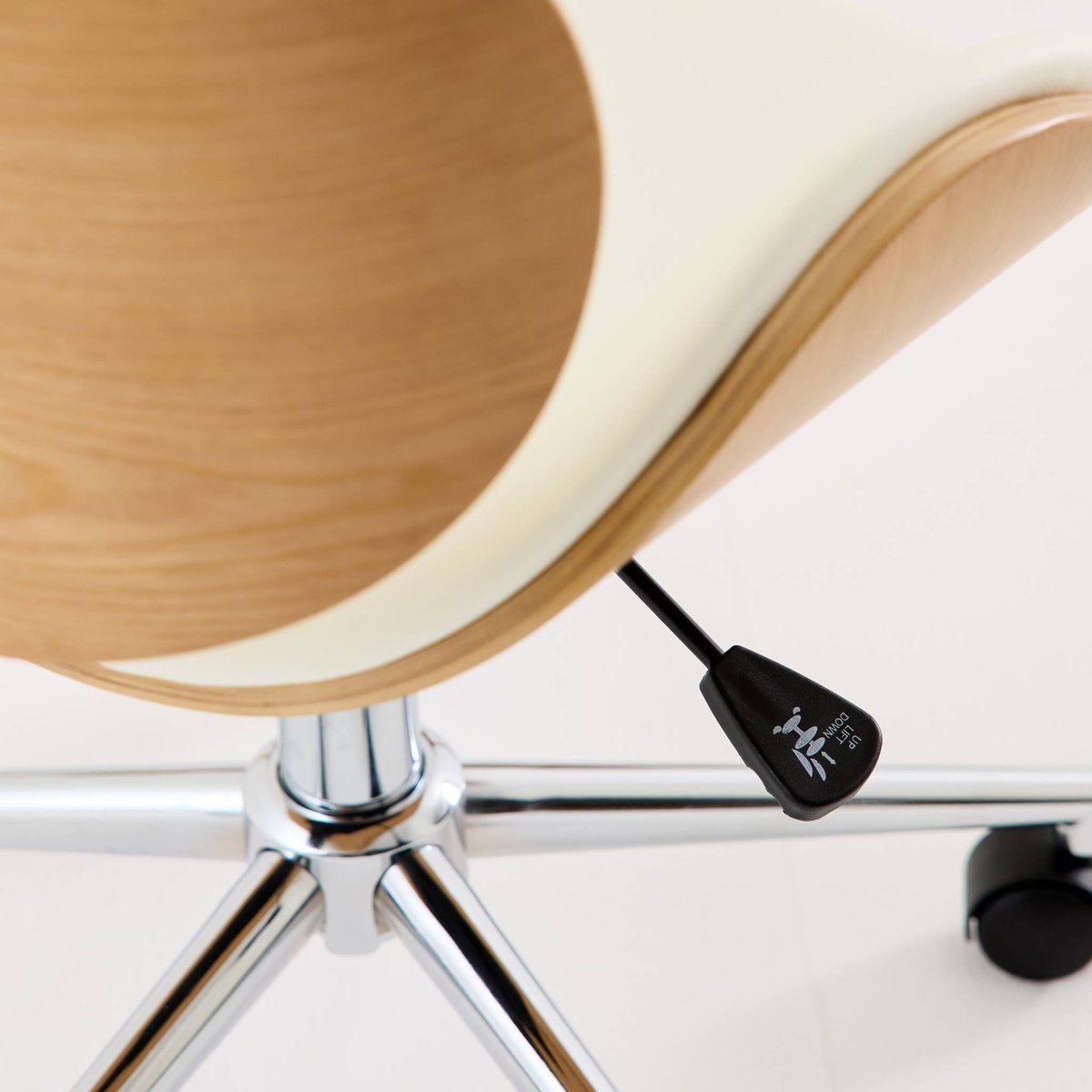 Chaise de bureau à roulettes décor bois courbé et simili cuir DWIGHT blanc, SWEEEK