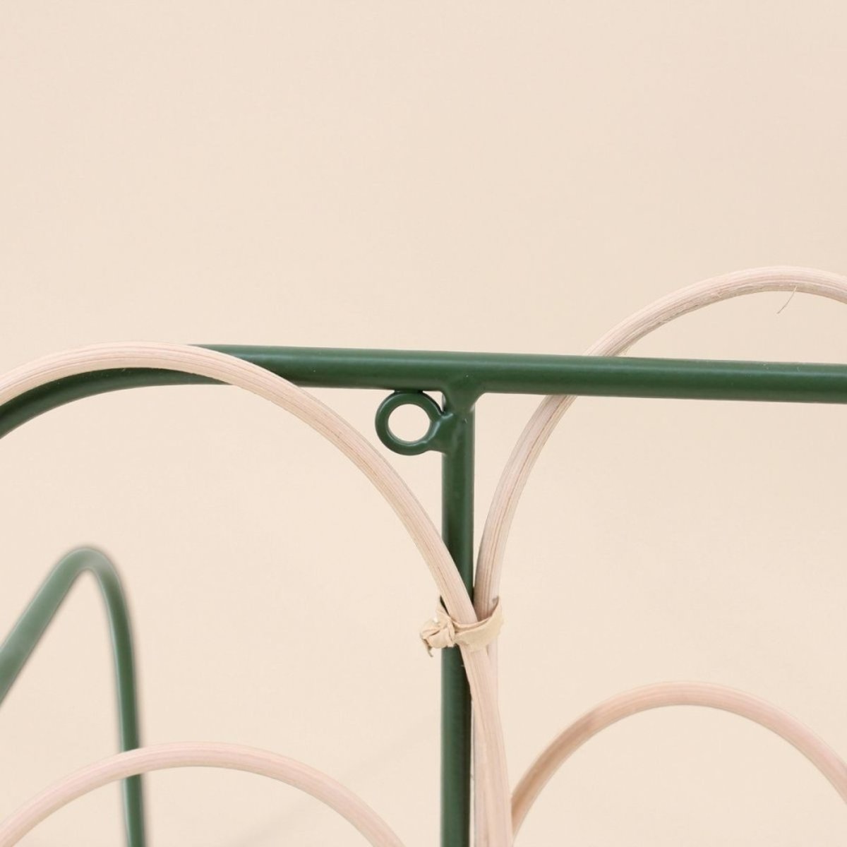 Etagère murale en rotin et métal 45cm vert, ORNAMI