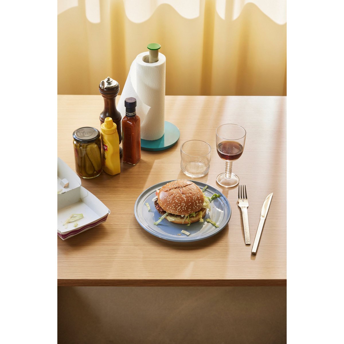 Porte-rouleau de cuisine en fer PLAY bleu/gris/vert, HUBSCH