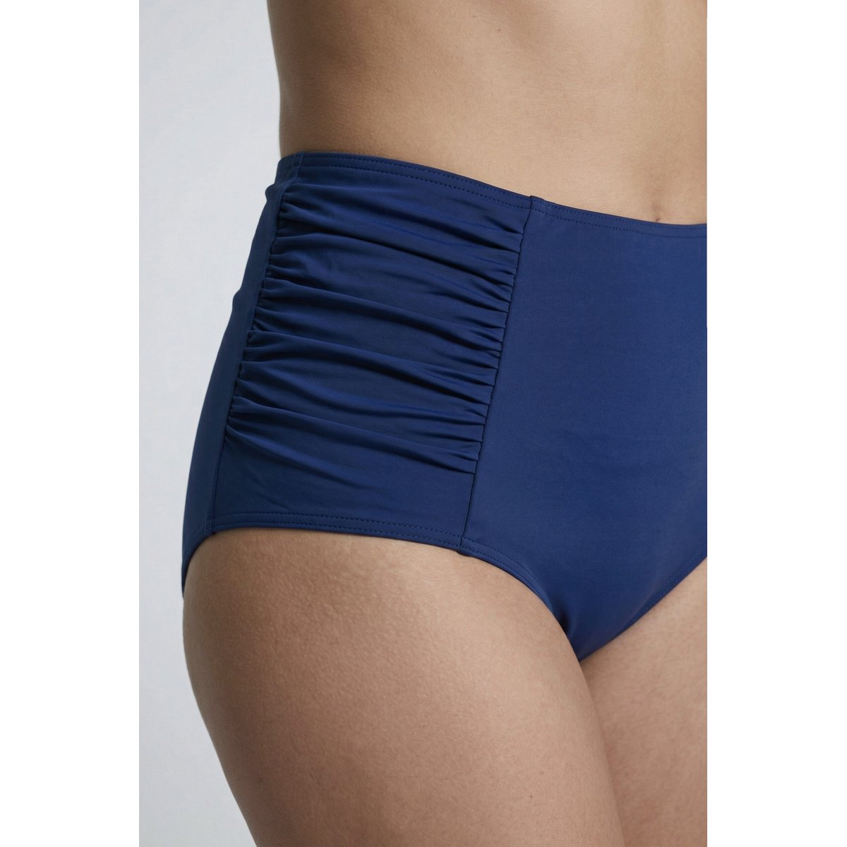 Bikini avec bonnets souples bleu foncé, ULLA POPKEN