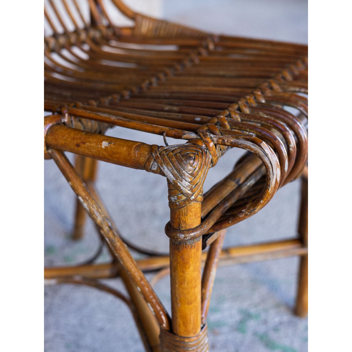 Paire de chaises en osier Claude N°1571 - Bon état beige, DEBONGOUT