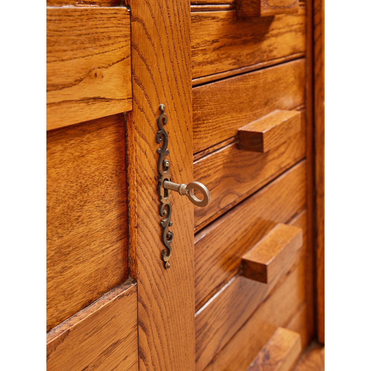 Buffet en bois massif Gilbert N°1457 - Bon état bois clair, DEBONGOUT