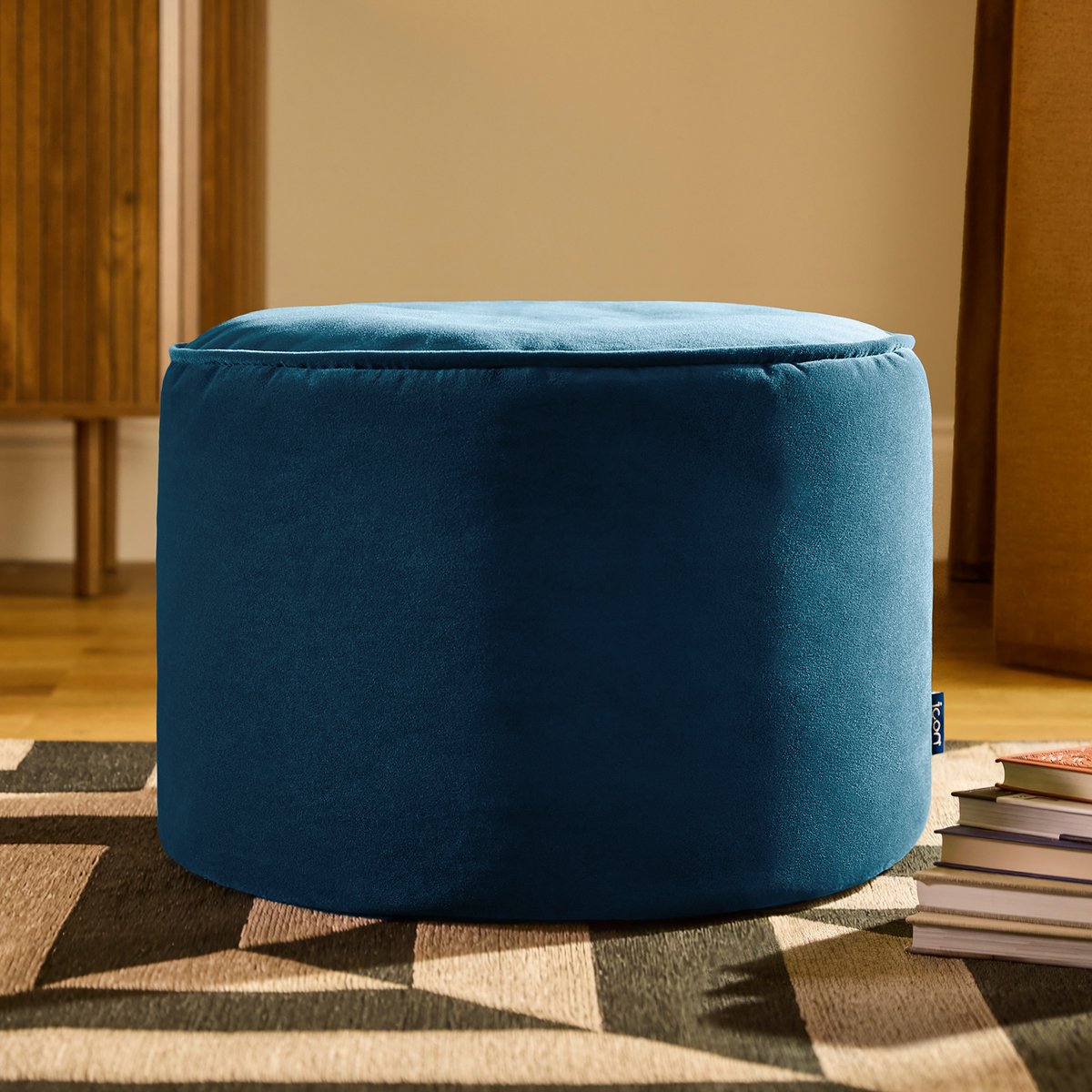 Pouf repose-pieds rond en velours mat Oeko-Tex® - MILANO bleu marine, ICON
