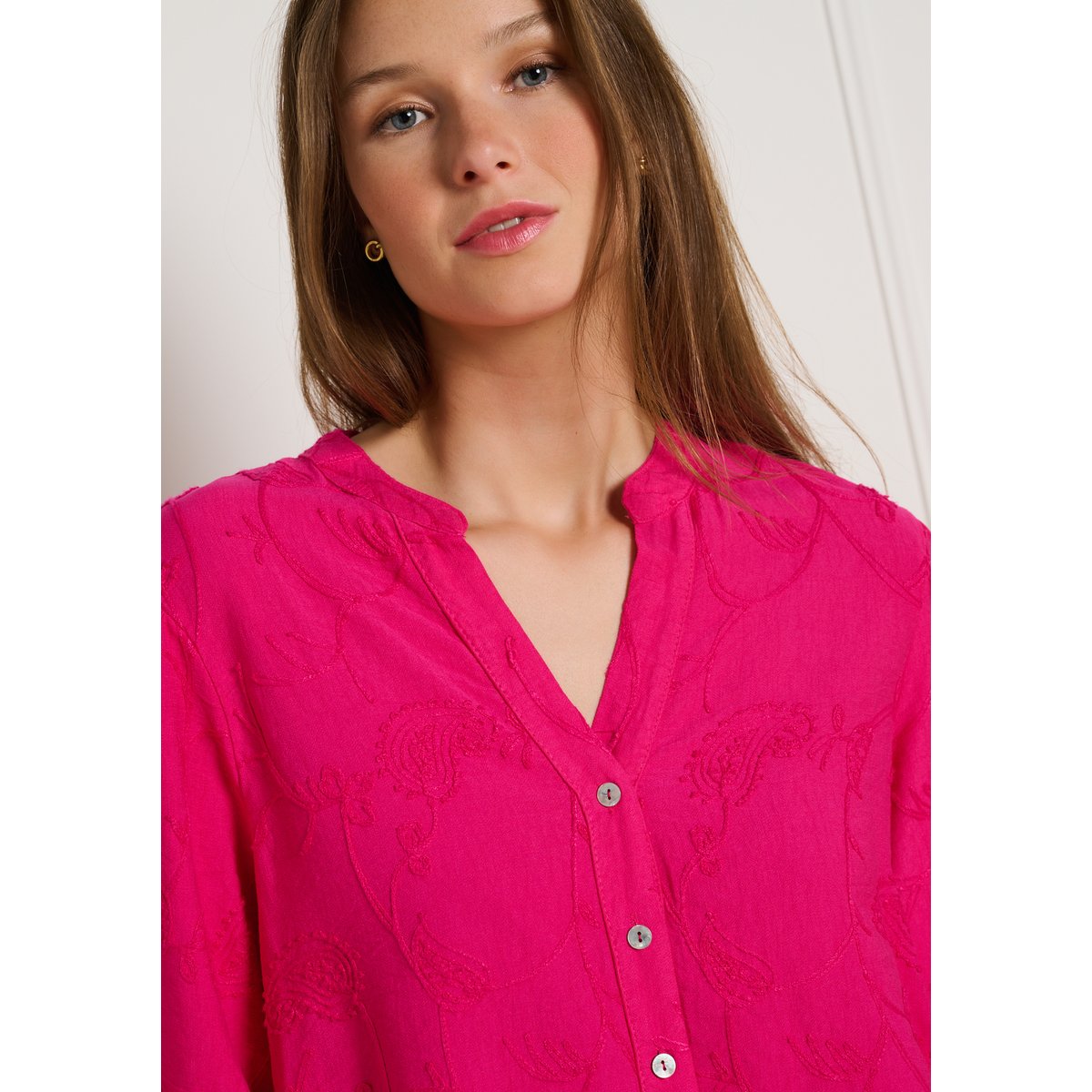 Blouse brodée fluide fuchsia, LOLALIZA
