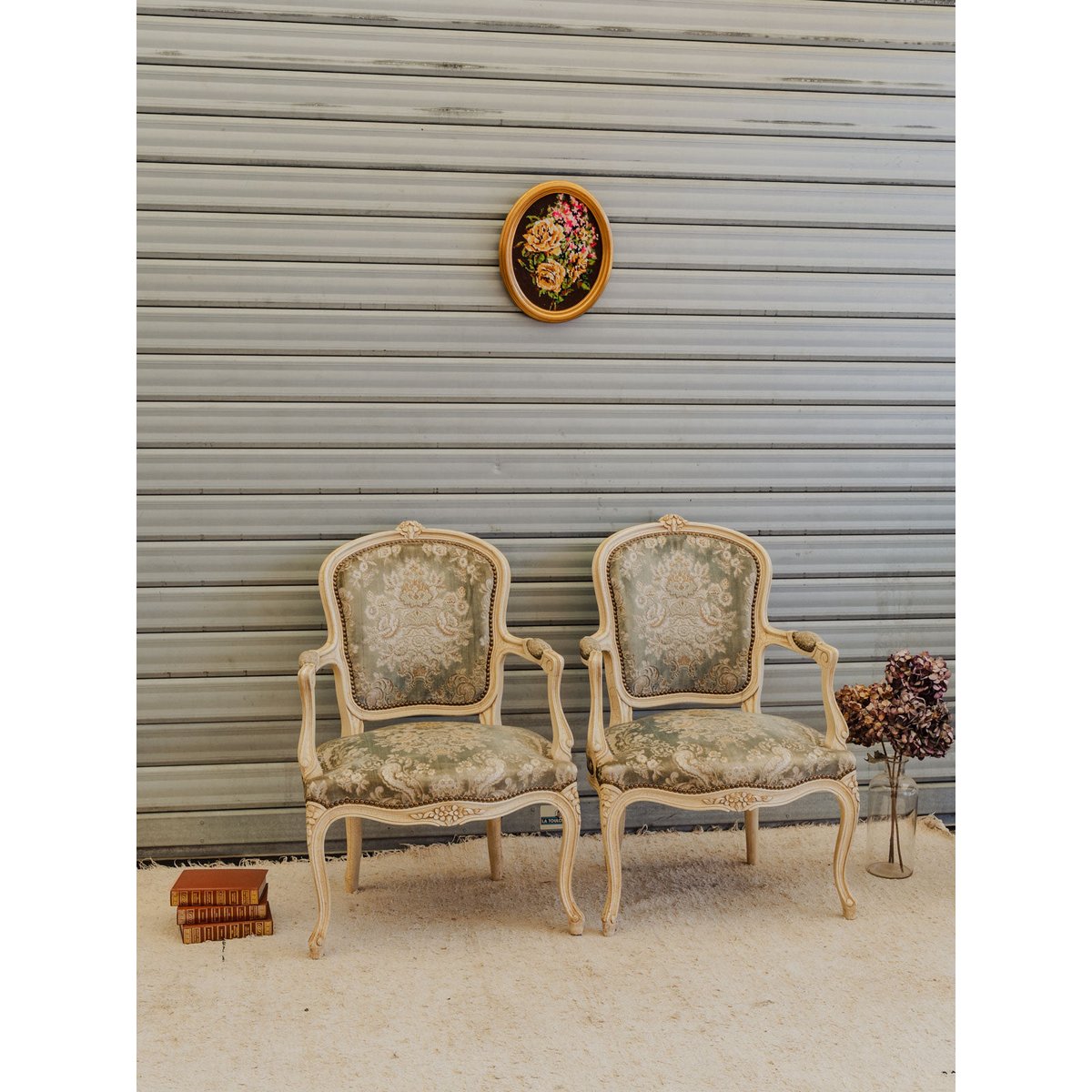 Paire de fauteuils en bois et tissu Ernest N°1617 - Bon état beige, DEBONGOUT