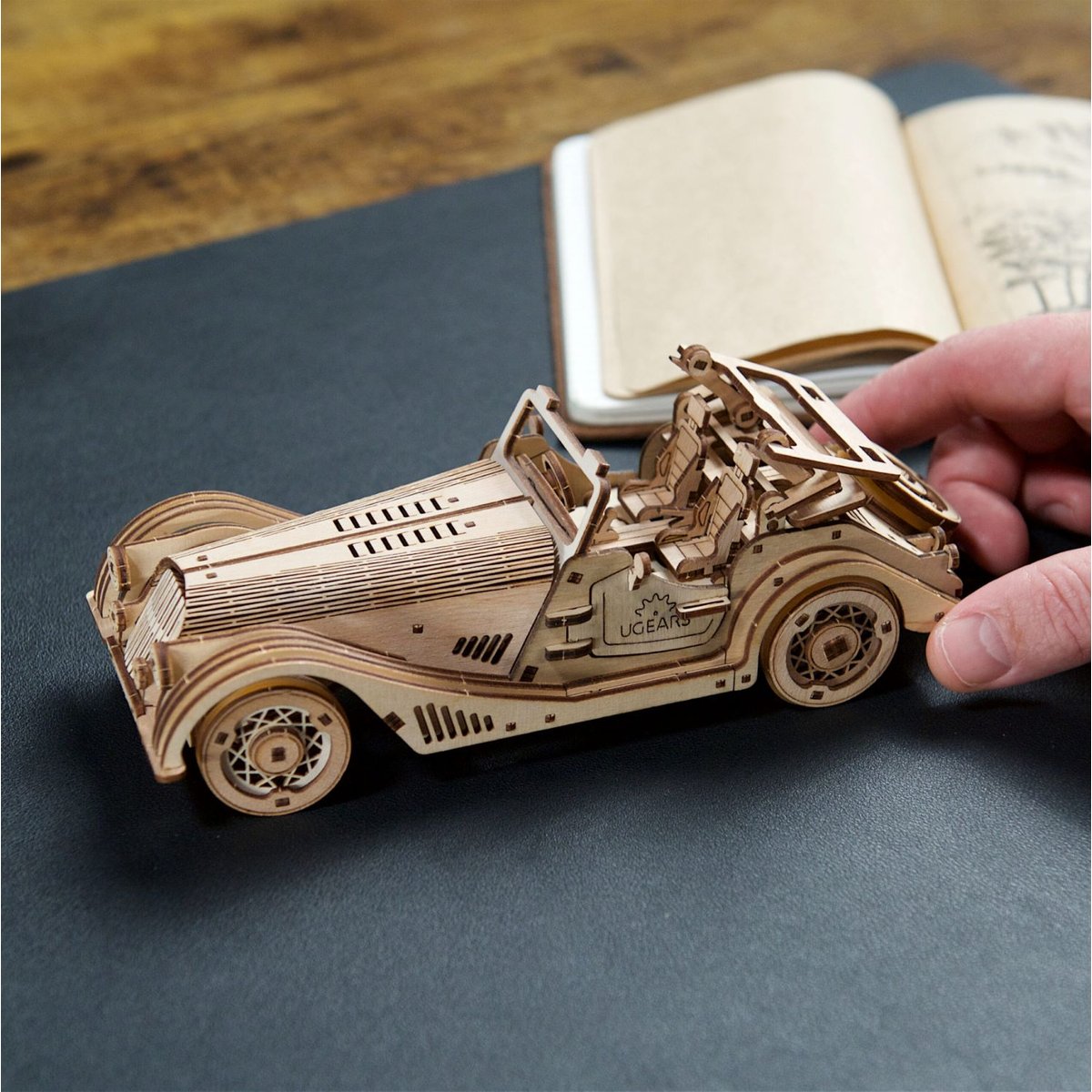 Puzzle 3D Voiture de sport Rapid Mouse beige, UGEARS