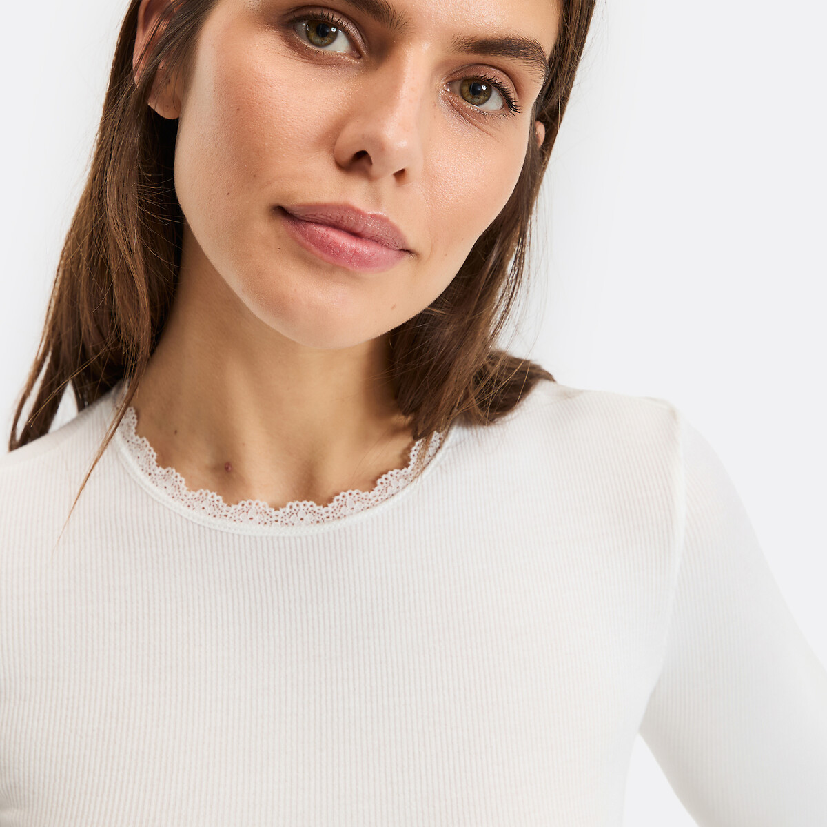 Nauwsluitend T-shirt met ronde hals, kanten details ivoor, LA REDOUTE COLLECTIONS