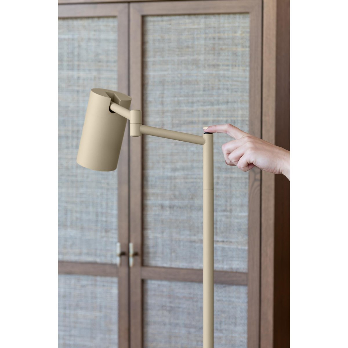 Lampadaire Métal BILBAO beige, IT'S ABOUT ROMI