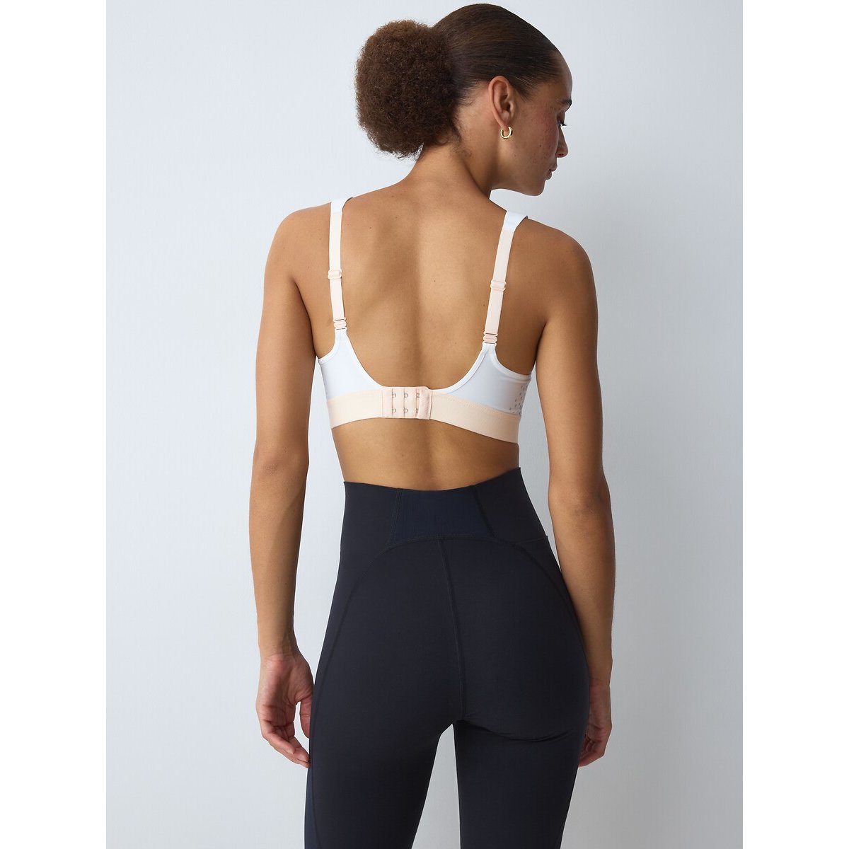 Extreme Lite Sports Bra white, TRIUMPH