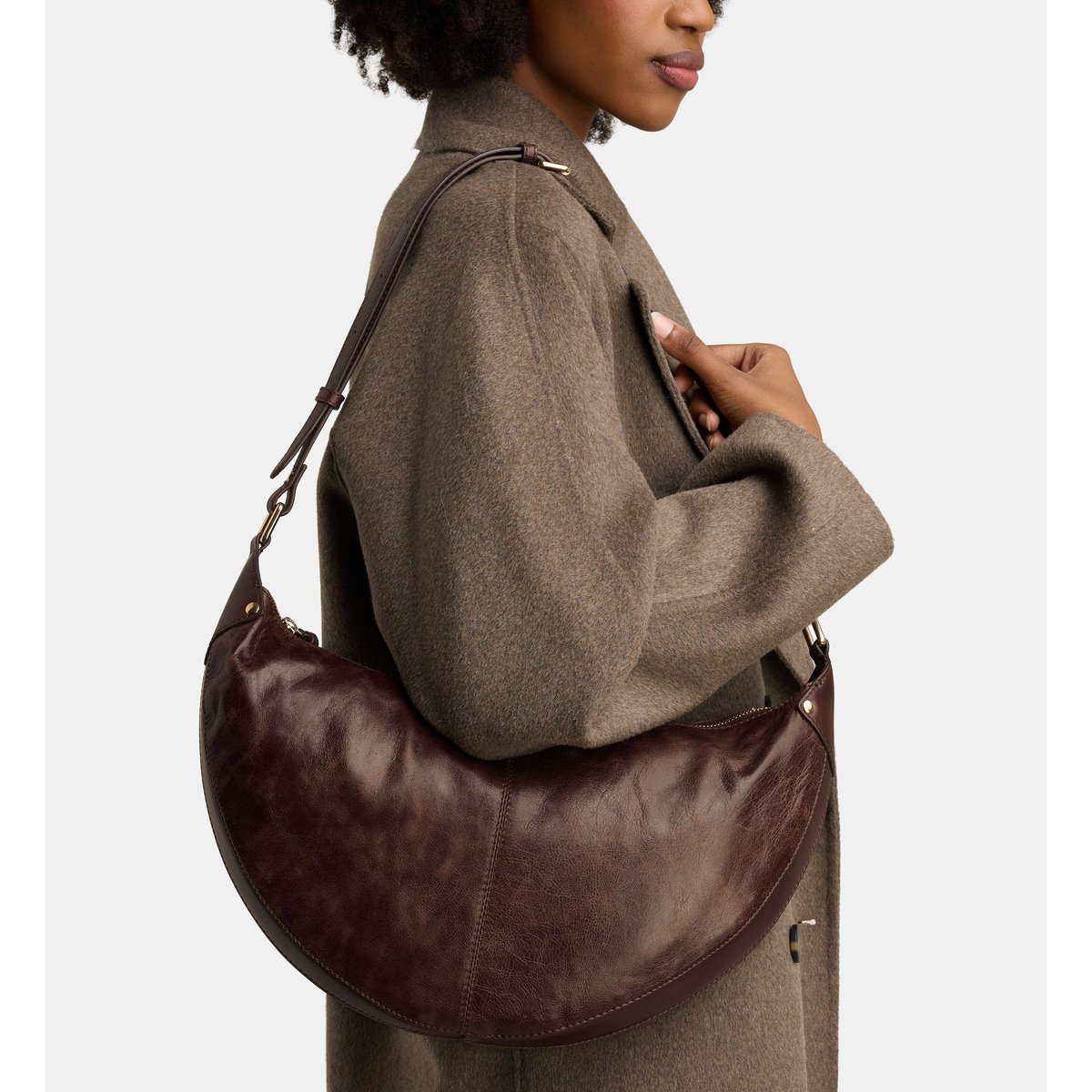 Sac demi lune rosanne wrinkled cuir vieilli marron chocolat, GALERIES LAFAYETTE