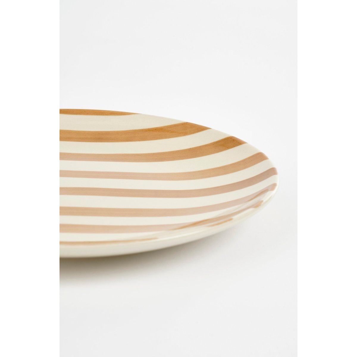Assiette à petit-déjeuner en grès marron D26 brun, MICA DECORATIONS