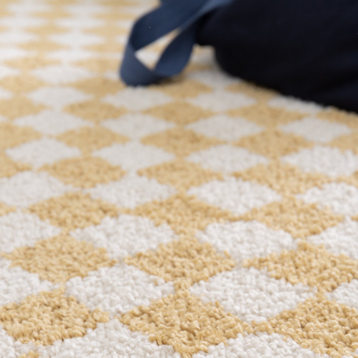 Tapis damiers- LARIA jaune, DRAWER