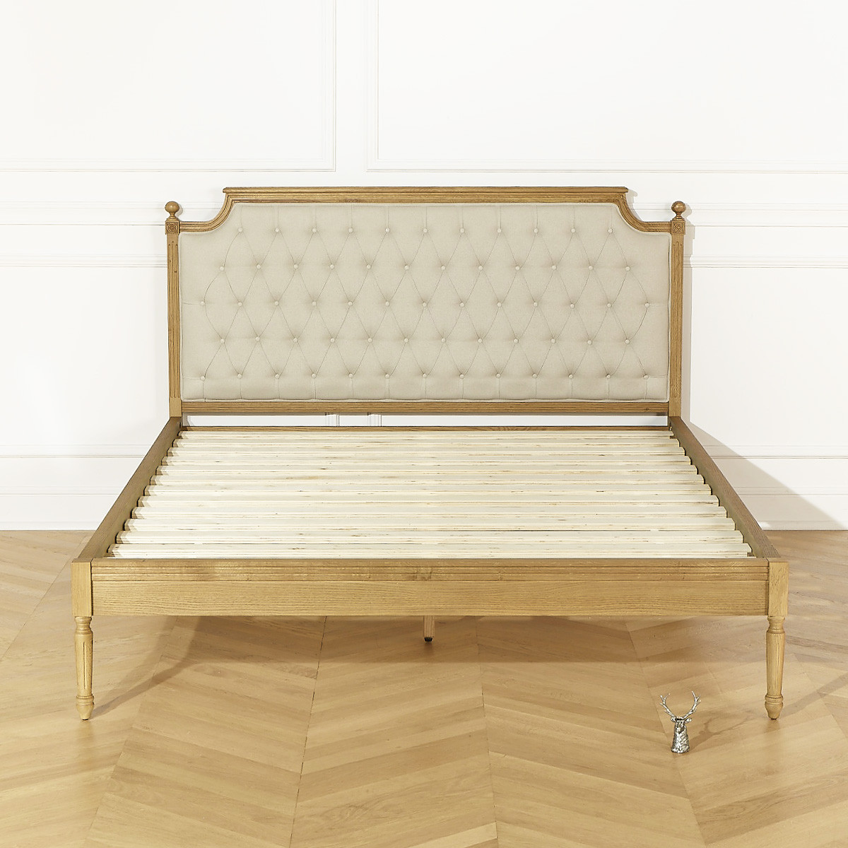 Lit deux places style romantique en chêne et lin premium JAMES marron, ROBIN DES BOIS