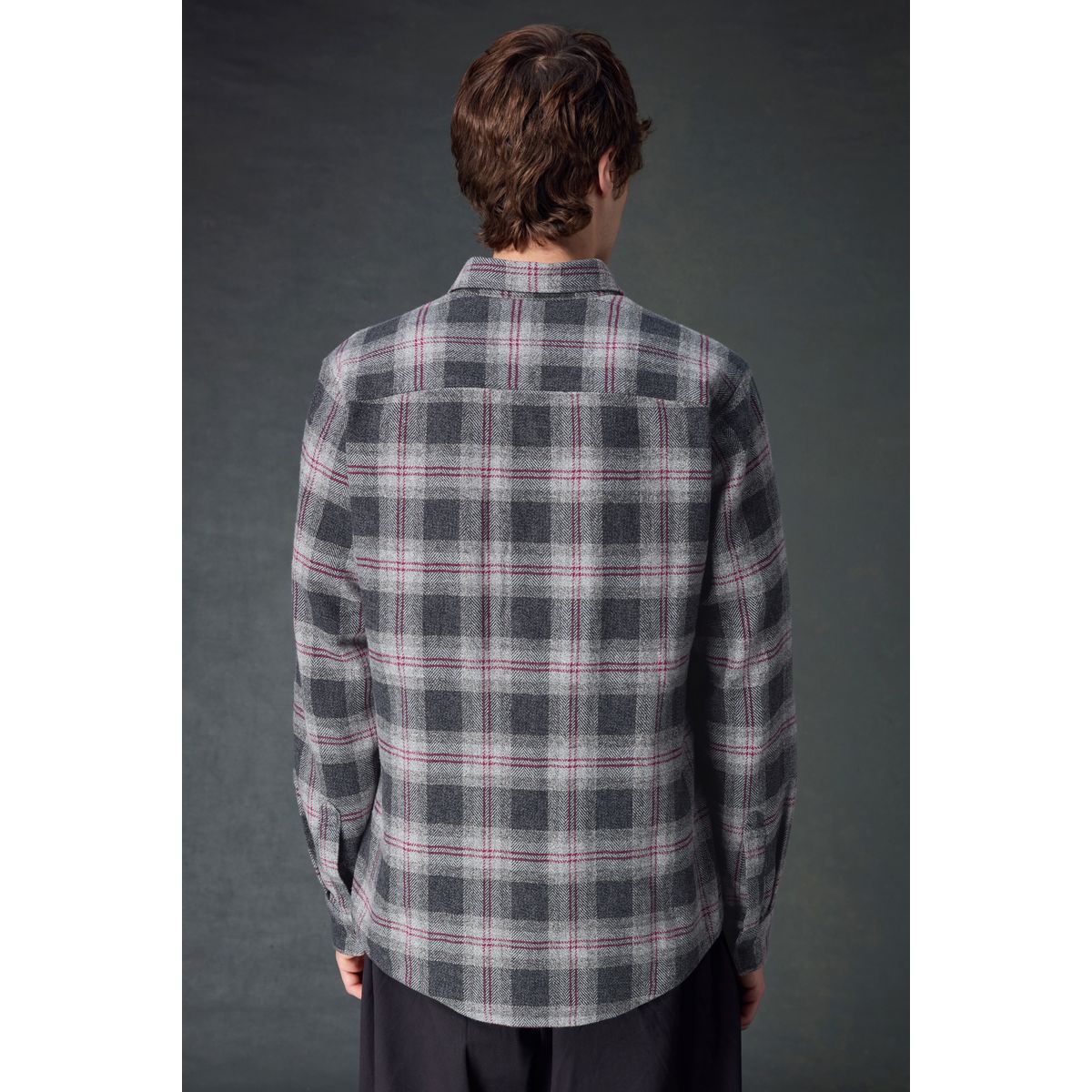 Chemise manches longues aux carreaux gris, NEXT