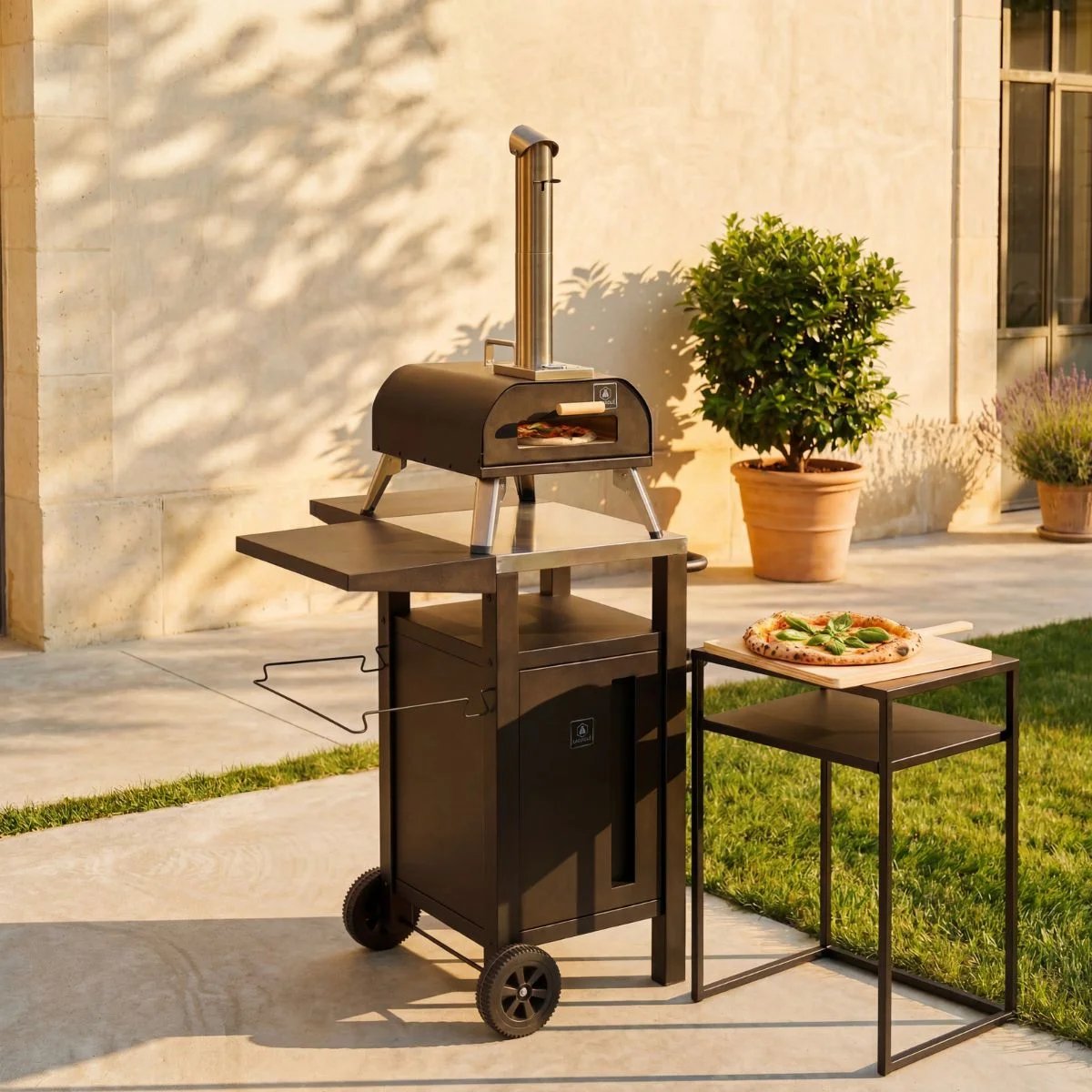 Chariot de barbecue avec rangement et housse de protection - Moments noir, LAGUIOLE CUISSON
