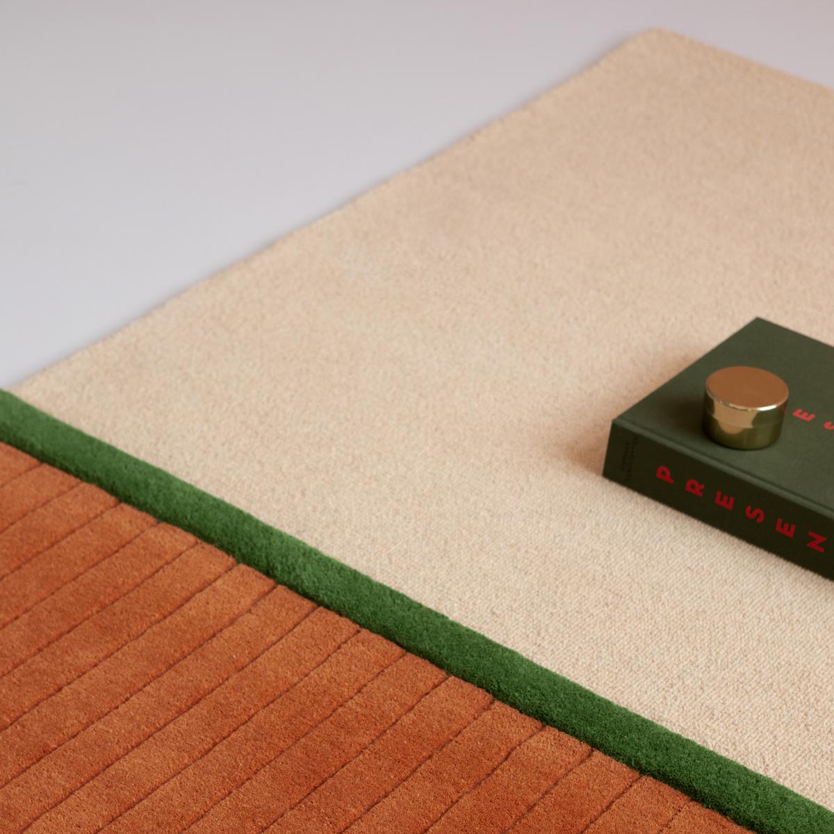 Tapis salon et chambre fait main en laine motif simple DECORIM orange, vert, UN AMOUR DE TAPIS