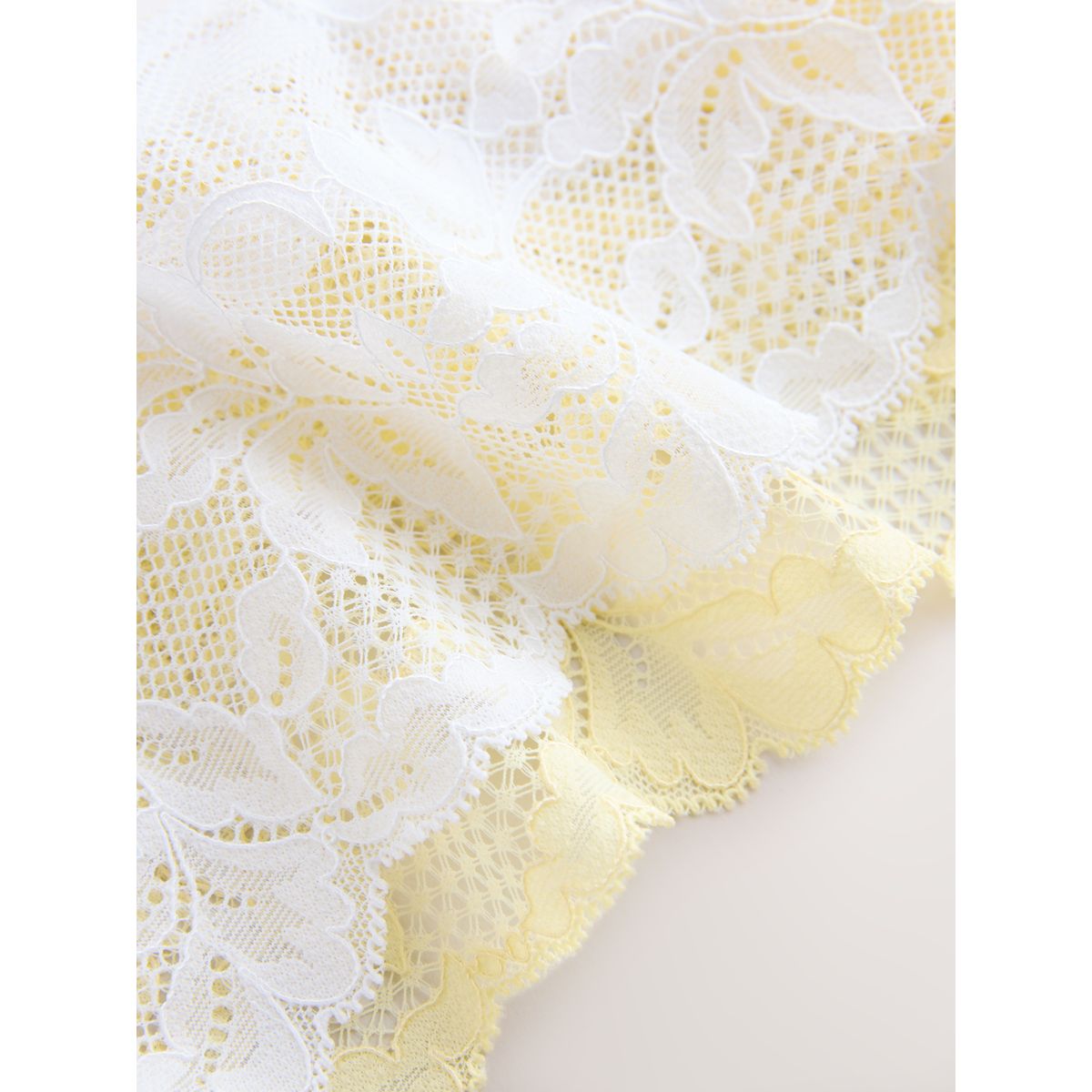 Slip en dentelle, lot de 2 jaune citron/blanc, NEXT