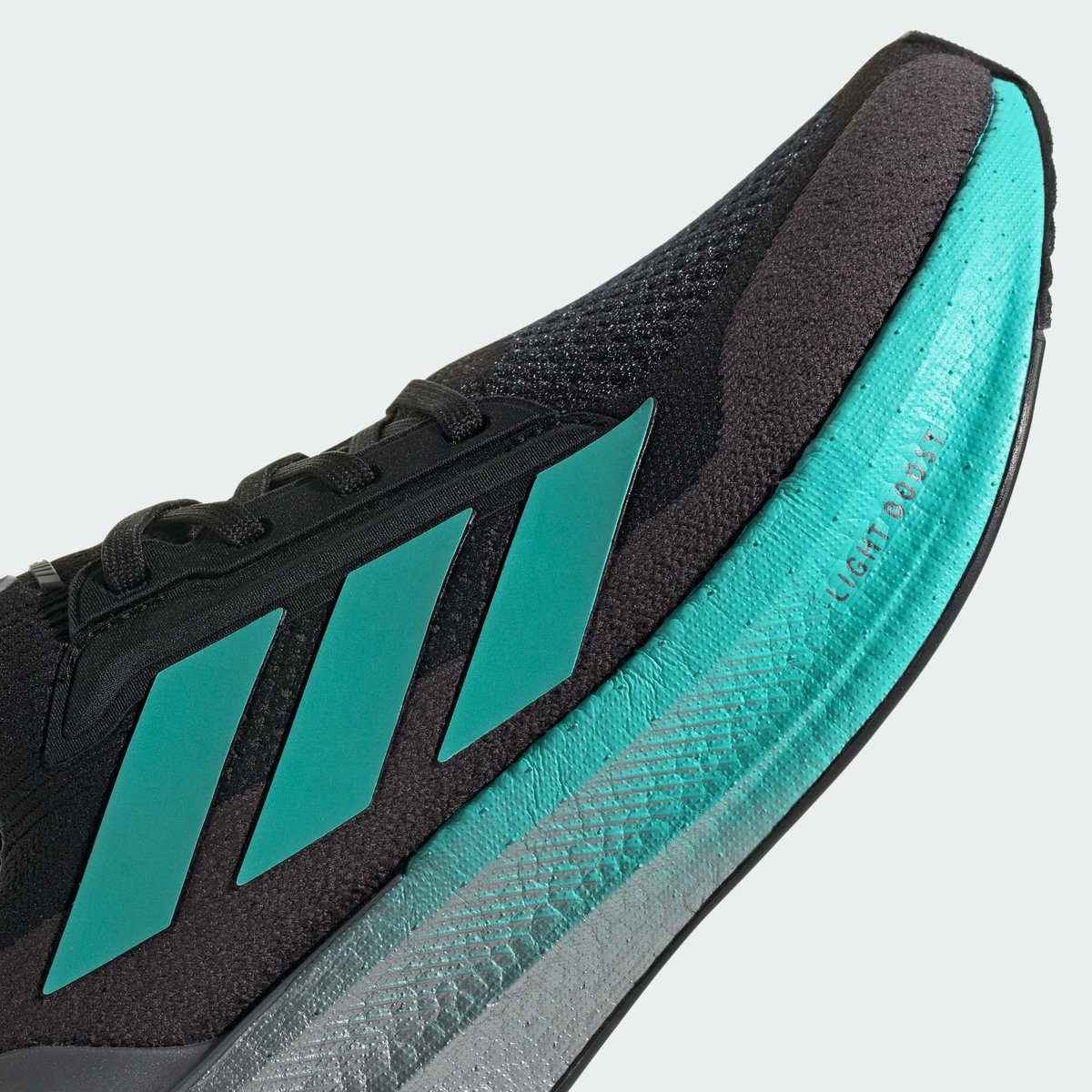 Chaussure Ultraboost 5X Mercedes - Amg Petronas Formula One Team Chaussure Ultraboost 5X Mercedes - Amg Petronas Formula One Team core black / semi mint rush / iron metallic, adidas Performance