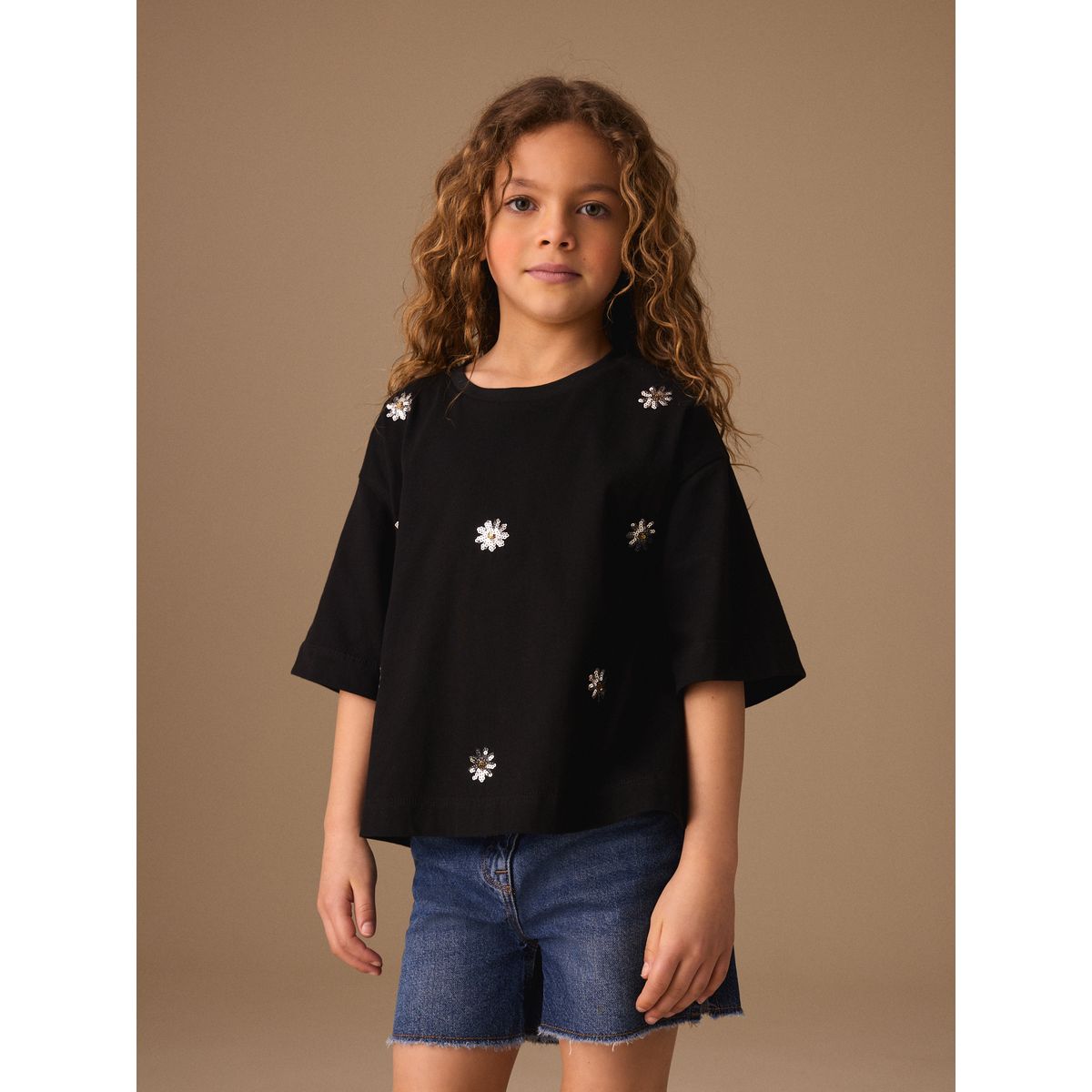 T-shirt droit oversize à sequins fleur noire, NEXT