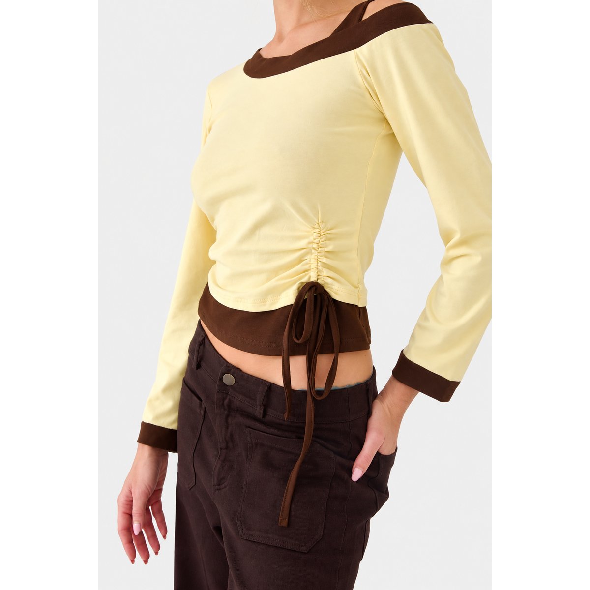 Top froncé col asymétrique CAMILA marron / jaune / marron chocolat, MINDTRAVELER