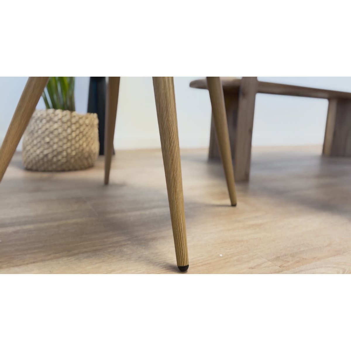 Lot de 2 chaises en tissu et pieds en métal - CHIARA beige, pieds bois clair, MAISON PAVANE